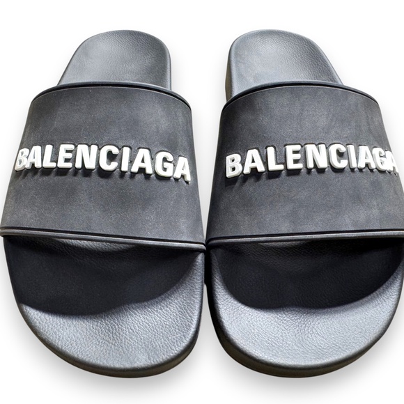 Balenciaga Flip Flops Logo-Detailed Rubber Slides - Picture 3 of 9